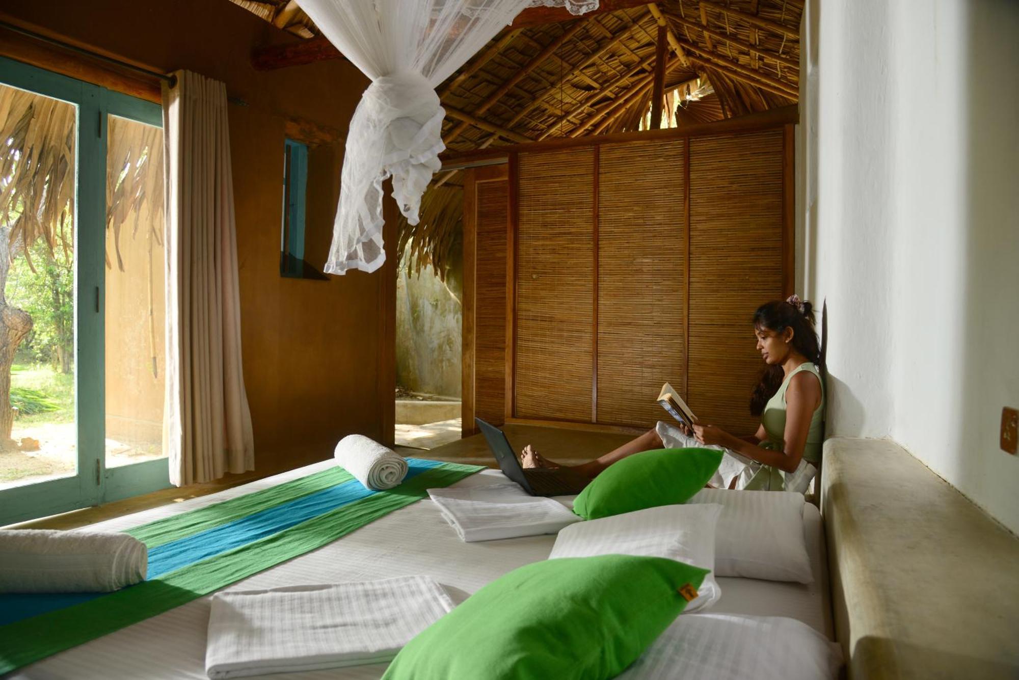 Back Of Beyond - Wellness Retreat Villa Tangalle Exterior photo